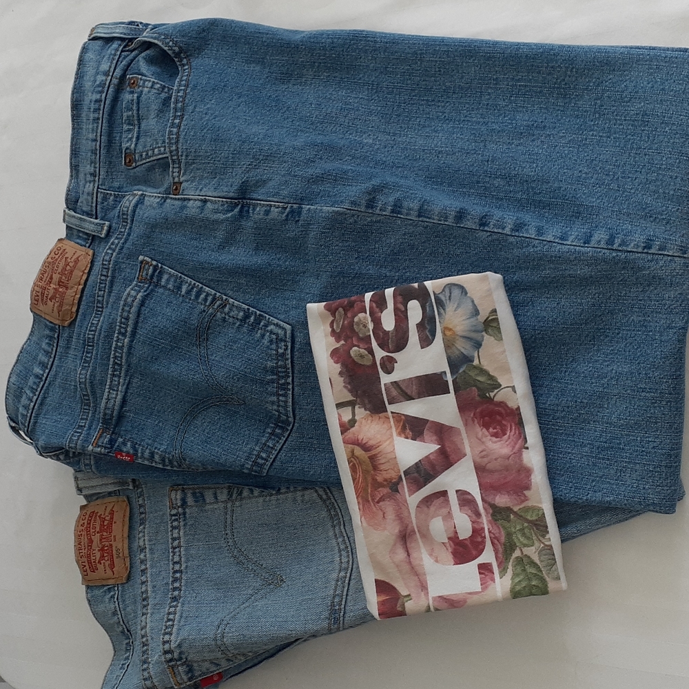 LEVI'S🥰 womans, size 16,